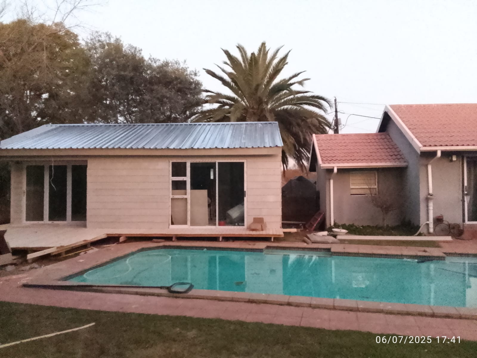 Wendy house build quality example